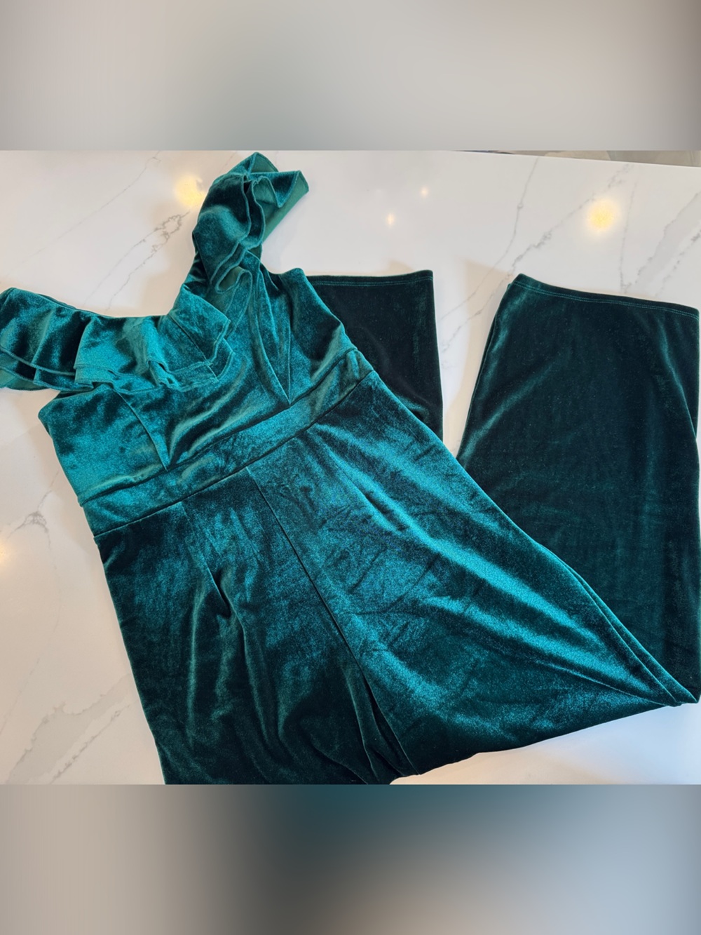 Girls Emerald Green Velvet Off-Shoulder Jumpsuit Zunie size 10